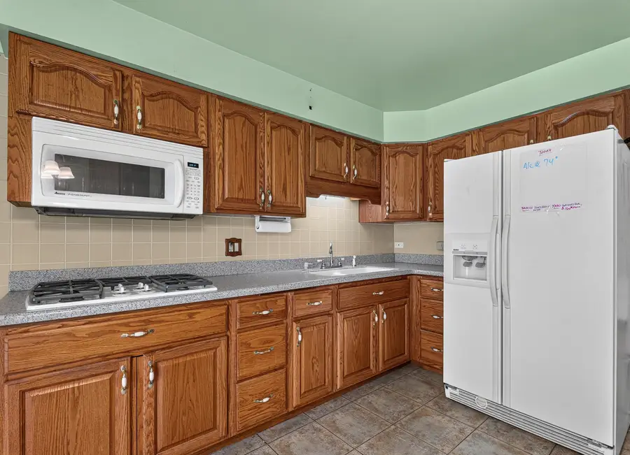 15719 Kenwood Avenue, South Holland, IL 60473 - #3