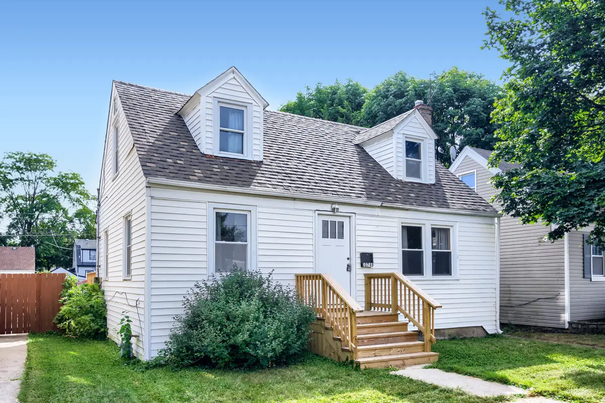 10749 S Kedzie Avenue, Chicago, IL 60655 - #1
