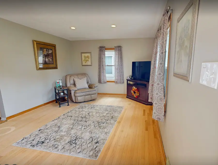 10749 S Kedzie Avenue, Chicago, IL 60655 - #2
