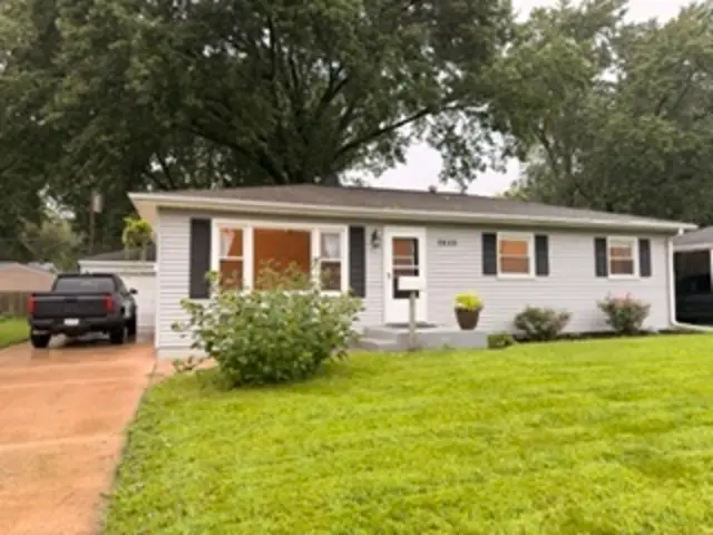 2630 Crestview Drive, Bettendorf, IA 52722 - #1