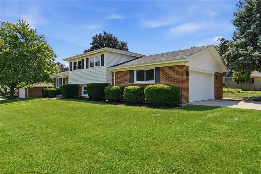 37 E Weathersfield Way, Schaumburg, IL 60193 - #3