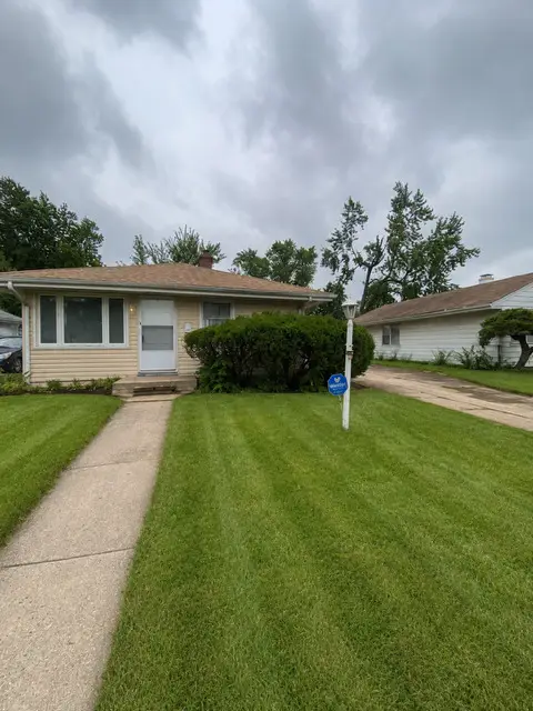 26 W 141 Street, Dixmoor, IL 60426 - #1
