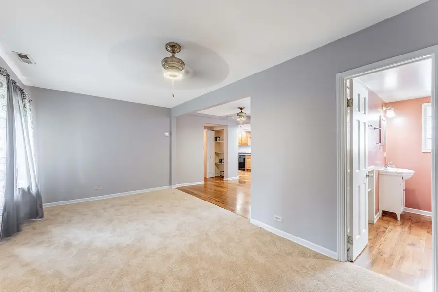8728 S Rockwell Avenue, Evergreen Park, IL 60805 - #2