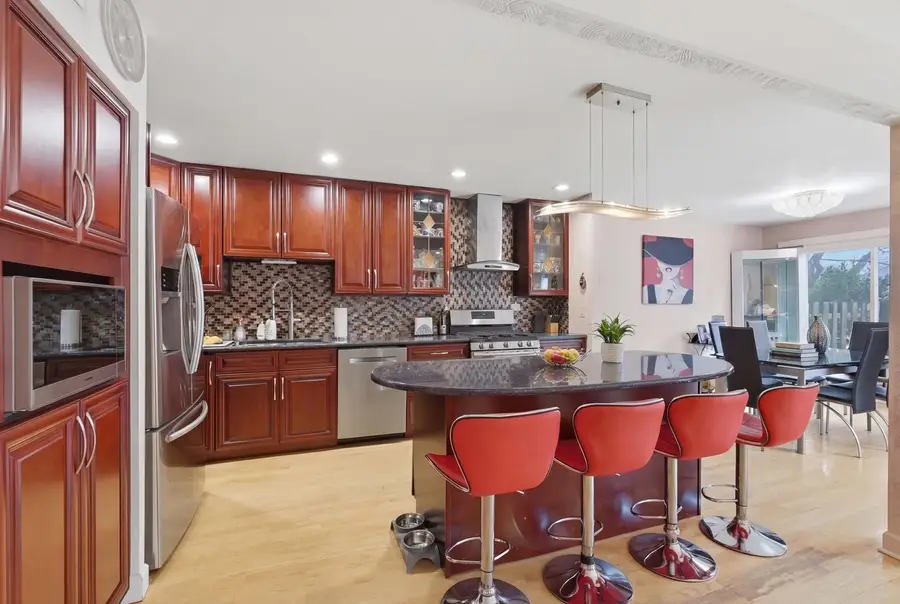 425 E Grouse Lane, Deerfield, IL 60015 - #2