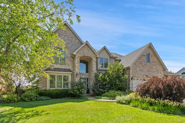2104 Westover Road, North Aurora, IL 60542