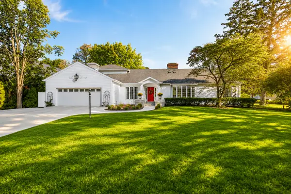 7 Greencroft Drive, Champaign, IL 61821