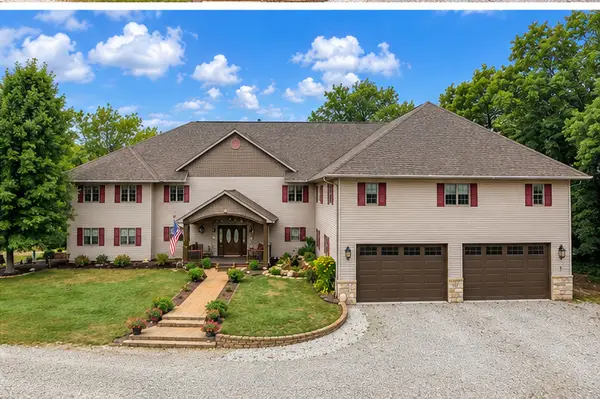 15571 Riverwood Drive, Danville, IL 61834