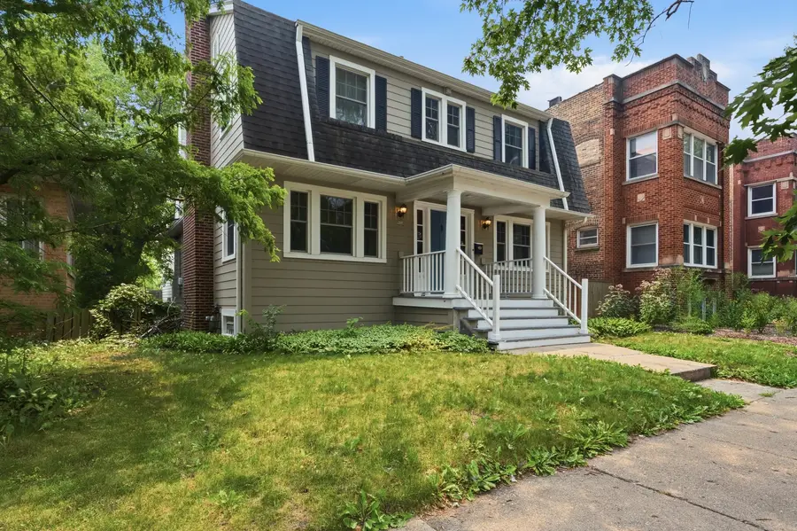 3829 W Addison Street, Chicago, IL 60618 - #3