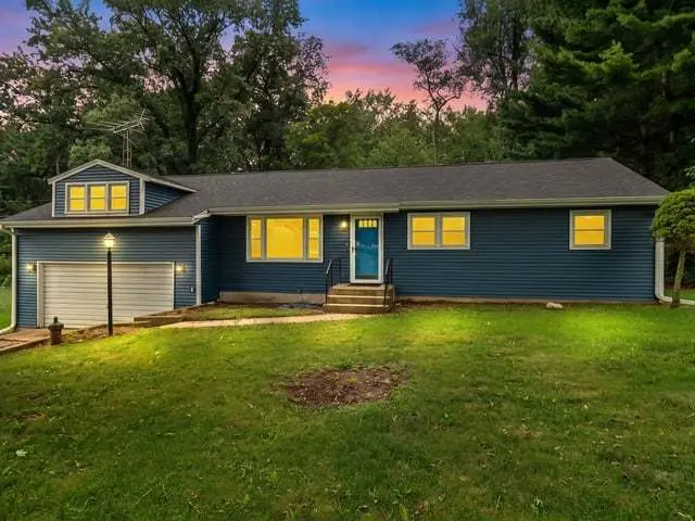 510 E Elizabeth Road, Oregon, IL 61061 - #1