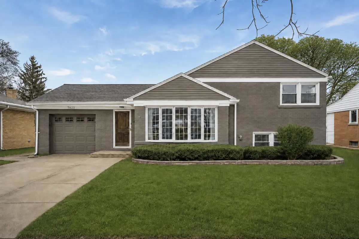 7823 Lotus Avenue, Morton Grove, IL 60053 - #1