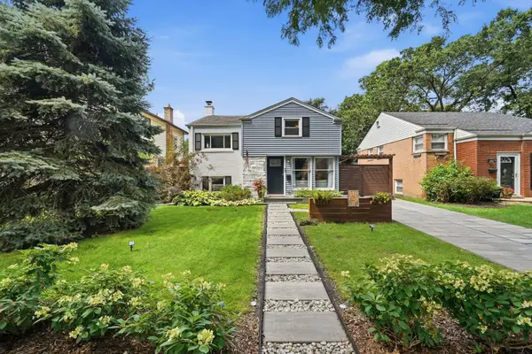 704 Long Road, Glenview, IL 60025