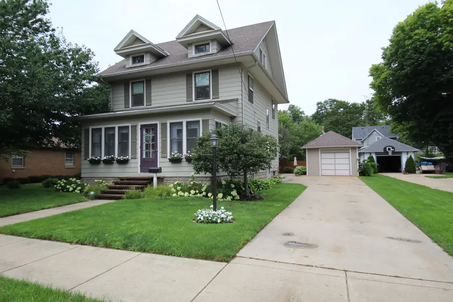 410 E Hurlbut, Belvidere, IL 61008 - #2