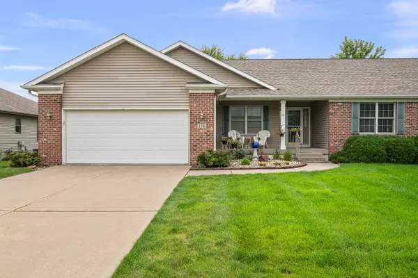 116 S Blanche Drive, Eldridge, IA 52748