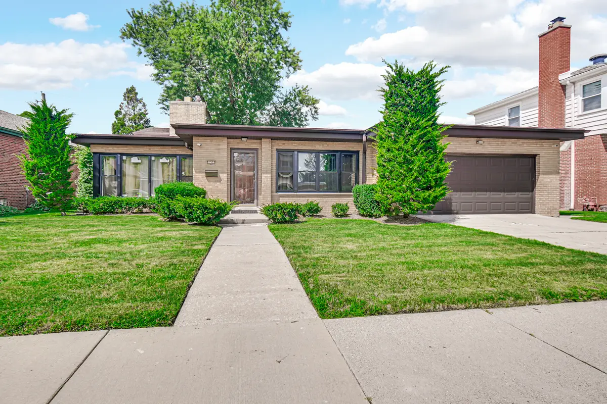 11530 S Campbell Avenue, Chicago, IL 60655 - #1