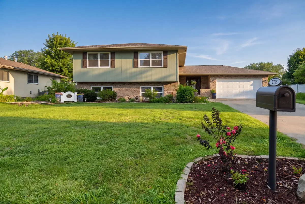2705 Debo Drive, Peru, IL 61354 - #1