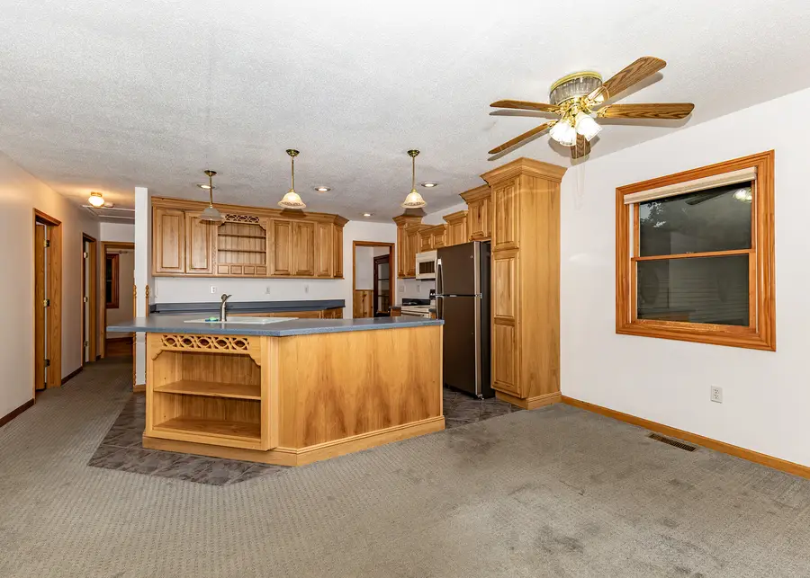 920 9th Avenue, Camanche, IA 52730 - #3