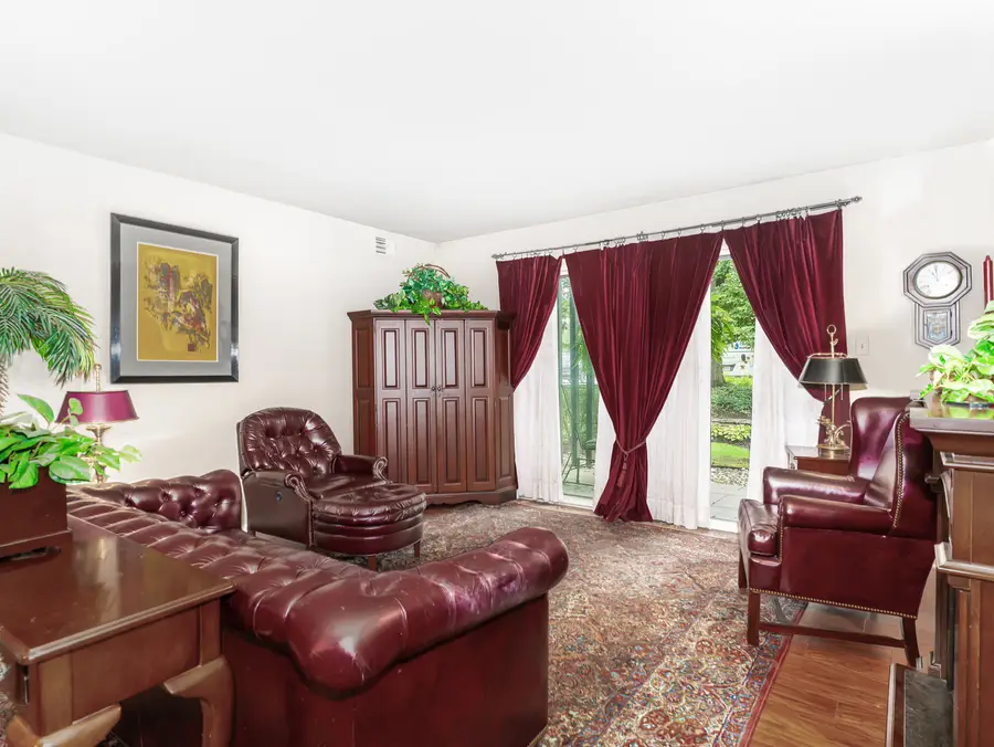 6106 Knoll Valley Drive #102, Willowbrook, IL 60527 - #3