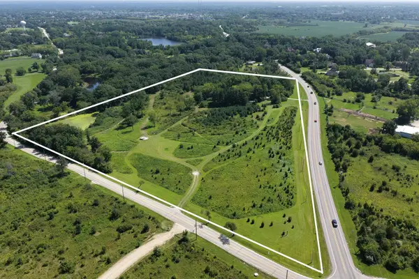 26825 N Fairfield Road, Wauconda, IL 60084