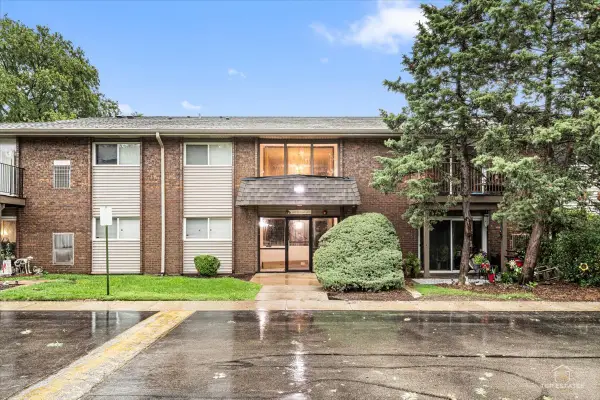 Address Withheld By Seller, Lisle, IL 60532