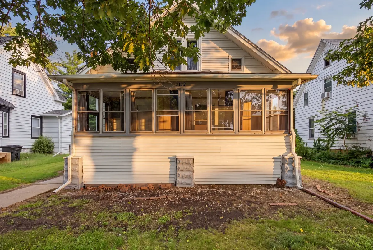2132 9th Street, Rockford, IL 61104 - #1