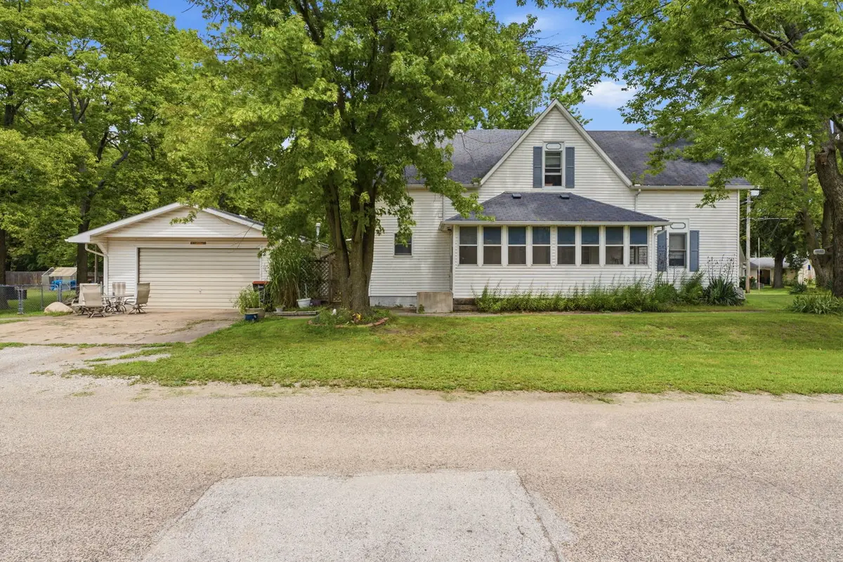 201 4th Street, New Boston, IL 61272 - #1