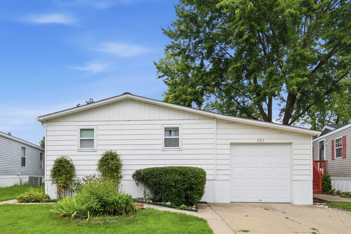 301 Shay Court, Wheeling, IL 60090 - #1