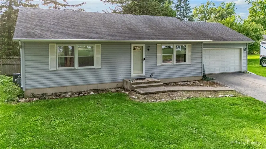 315 S Woodlawn Road, Creston, IL 60113 - #3