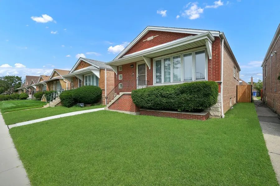 6625 S Kilbourn Avenue, Chicago, IL 60629 - #3
