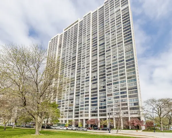 2800 N Lake Shore Drive #3814-3816, Chicago, IL 60657