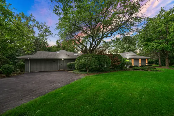 68 Graymoor Lane, Olympia Fields, IL 60461