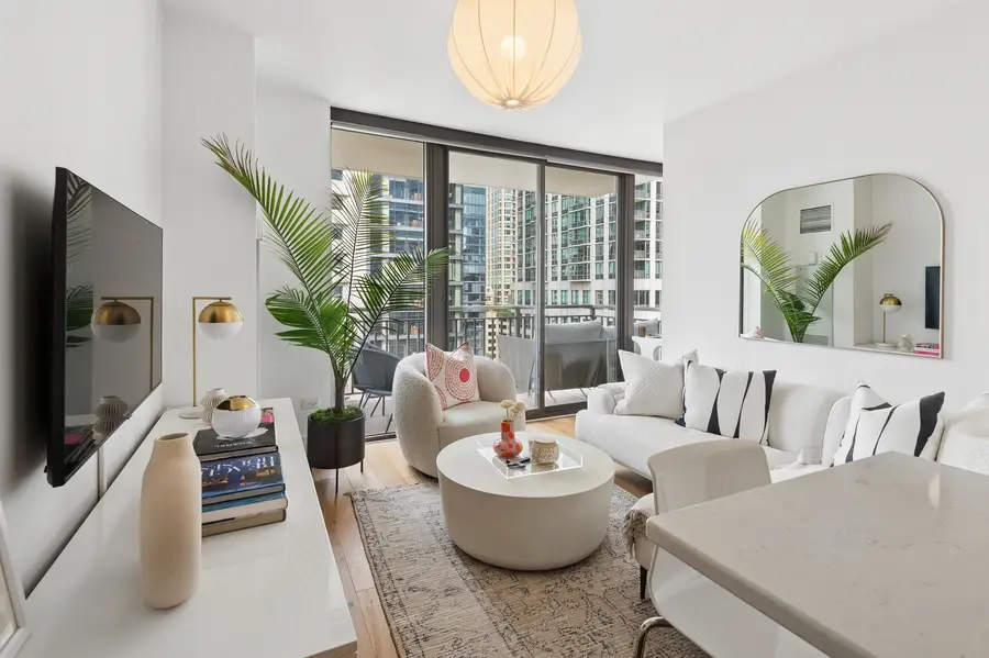 630 N State Street #1501, Chicago, IL 60654 - #2