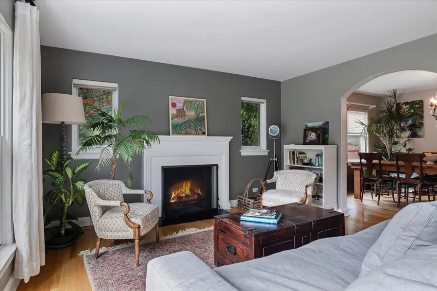 2024 Ewing Avenue, Evanston, IL 60201 - #2