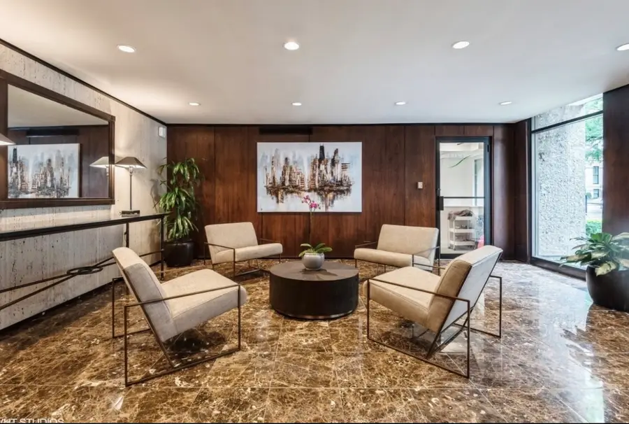 1 E Scott Street #1811, Chicago, IL 60610 - #2