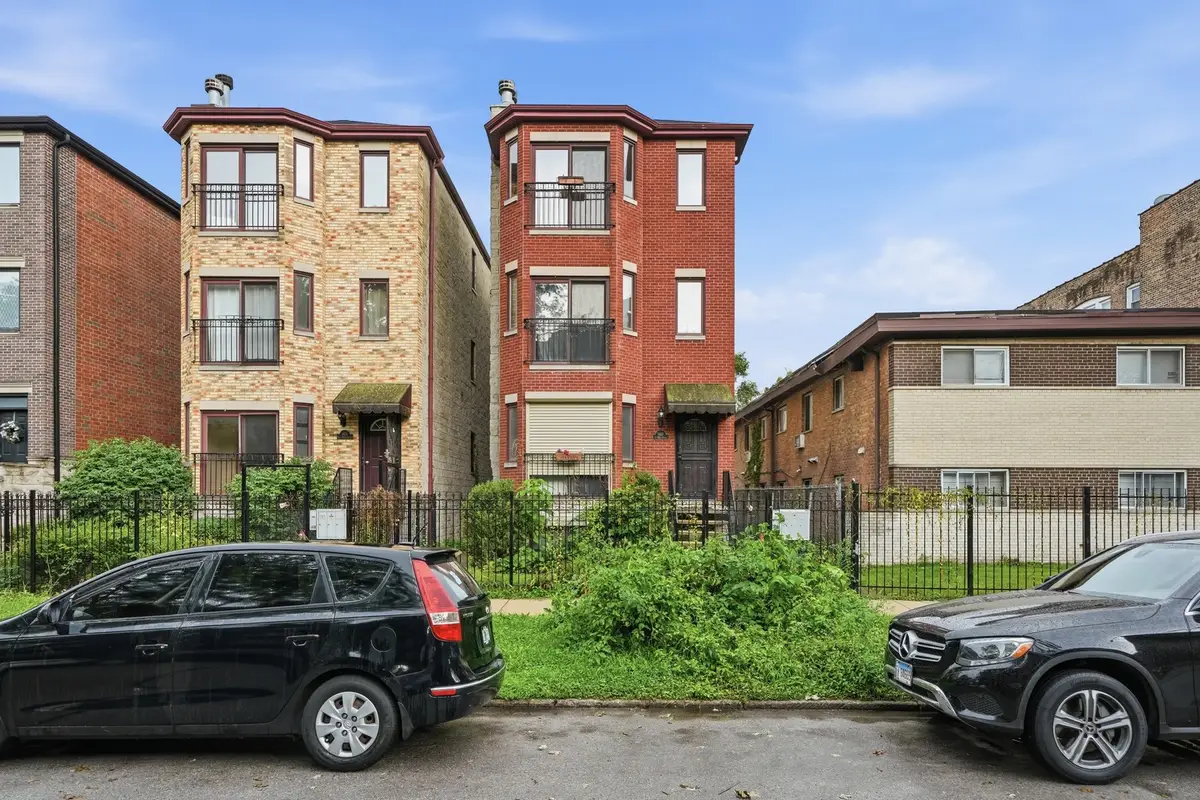 1469 E 69th Street #2, Chicago, IL 60637 - #1