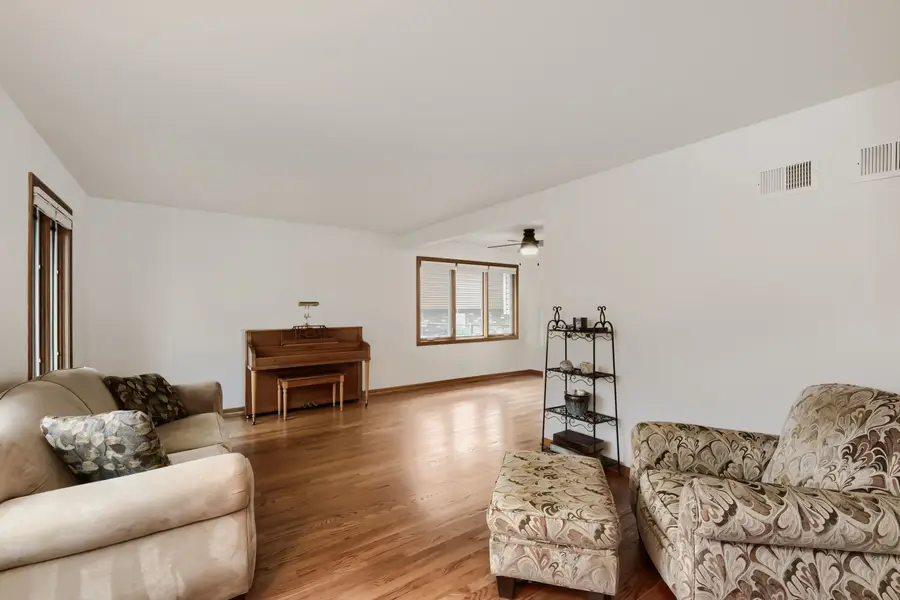 16931 82nd Avenue, Tinley Park, IL 60477 - #3