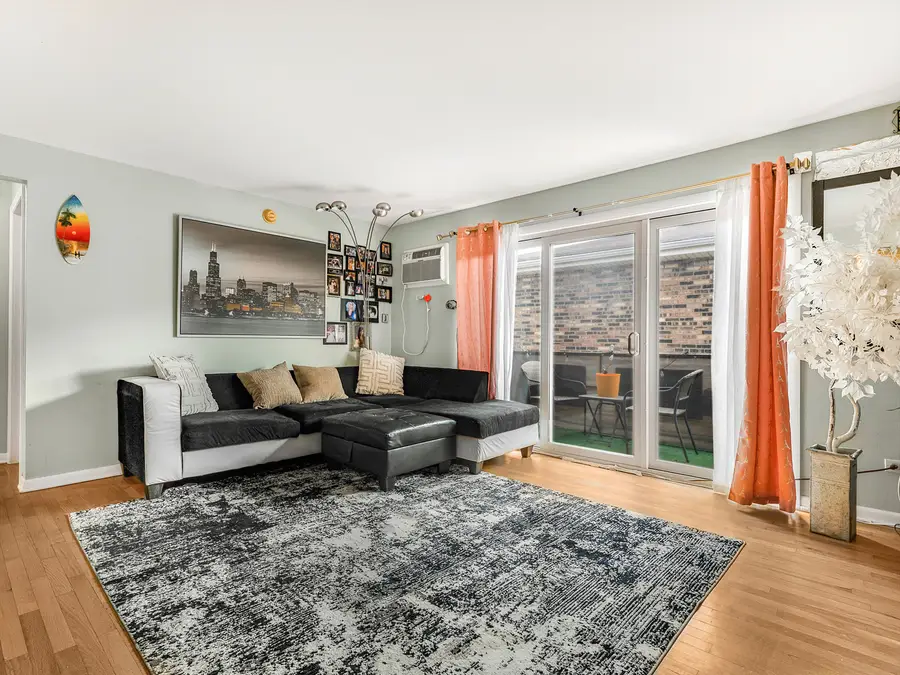 7921 W Grand Avenue #3C, Elmwood Park, IL 60707 - #2