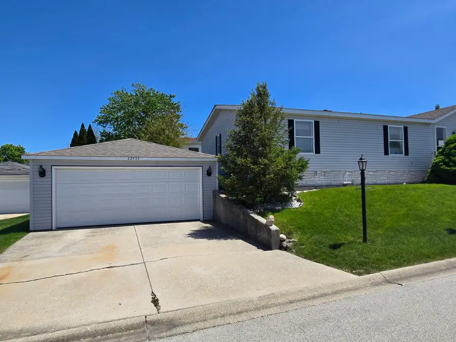 22737 Beverly Drive, Frankfort, IL 60423 - #2