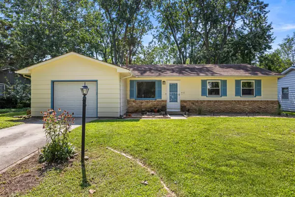 2305 Glenoak Drive, Champaign, IL 61821