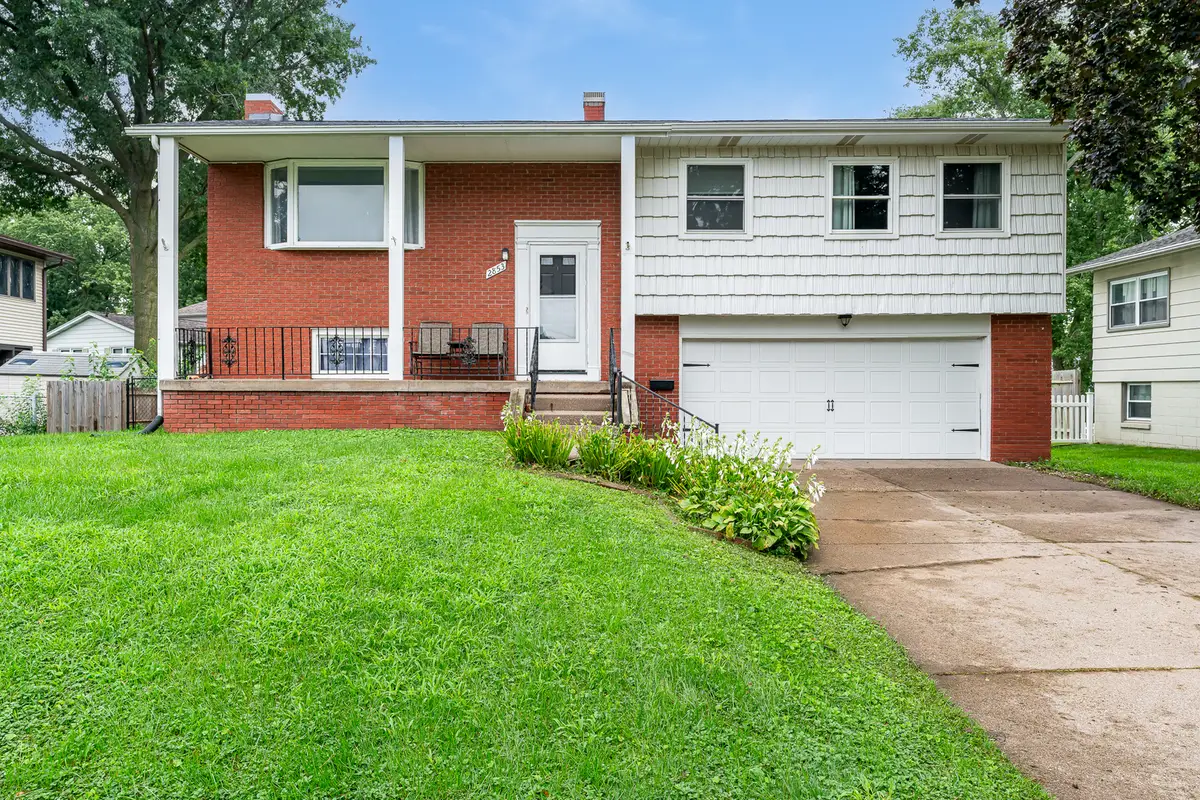 2853 Forest Road, Davenport, IA 52803 - #1