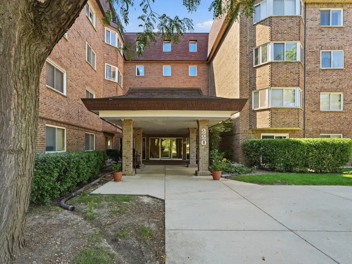 220 S Roselle Road #321, Schaumburg, IL 60193 - #1