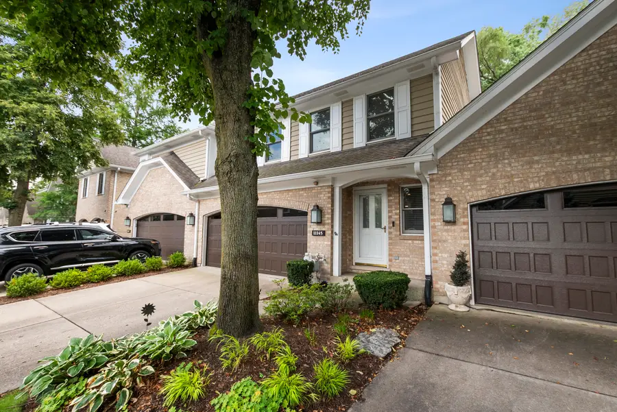 11145 Indian Woods Drive, Indian Head Park, IL 60525 - #2