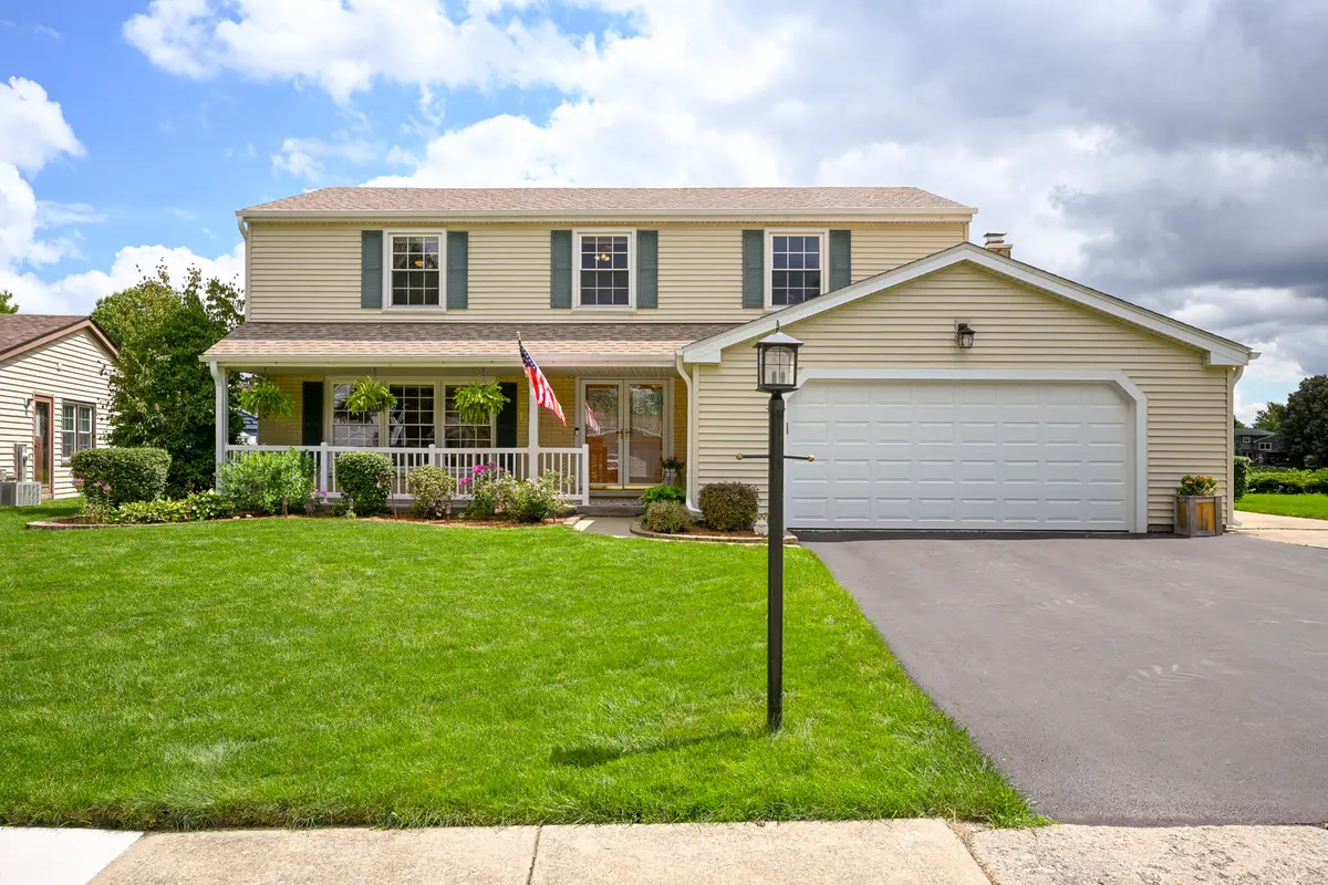 567 Hamilton Avenue, Westmont, IL 60559 - #1