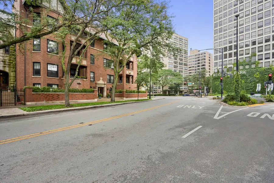 5100 S Hyde Park Boulevard #2D, Chicago, IL 60615 - #2