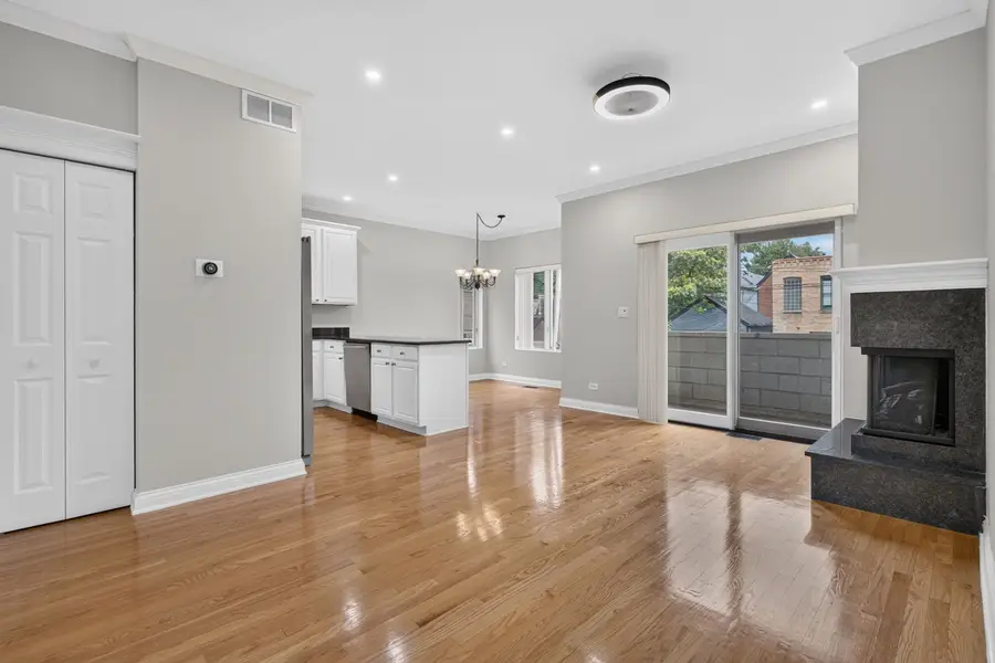 2136 W Evergreen Avenue #1B, Chicago, IL 60622 - #3