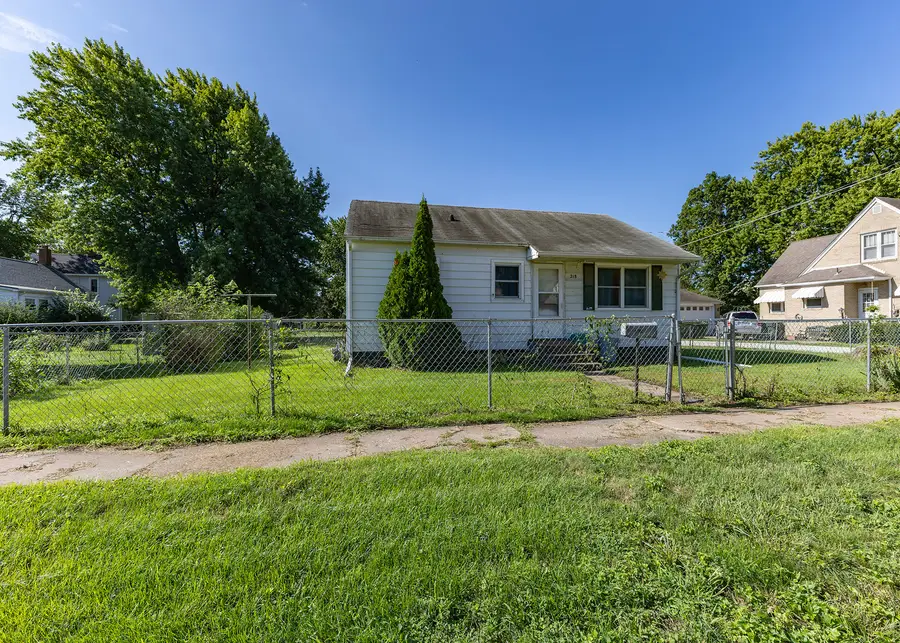 218 E South Street, Geneseo, IL 61254 - #2