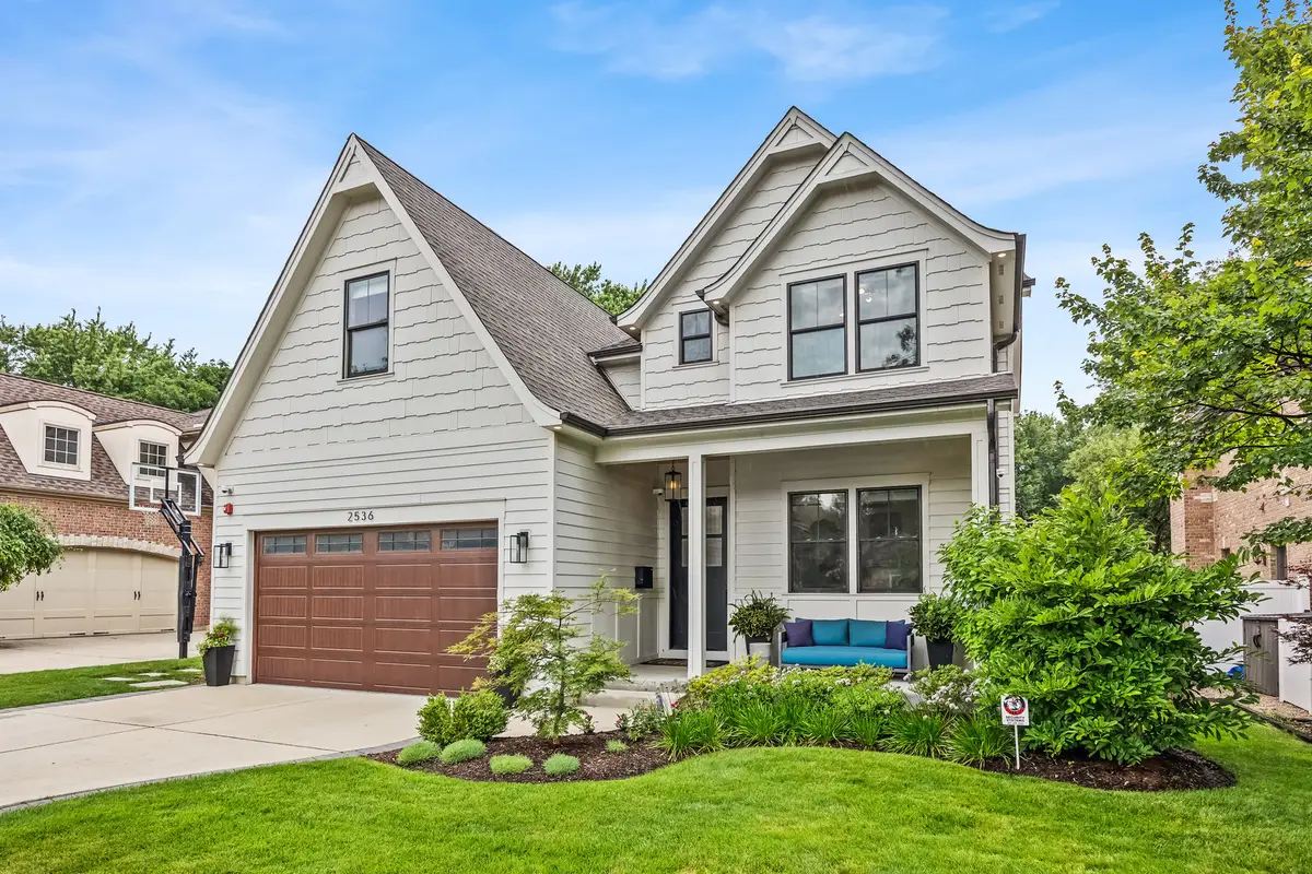 2536 Oak Avenue, Northbrook, IL 60062 - #1