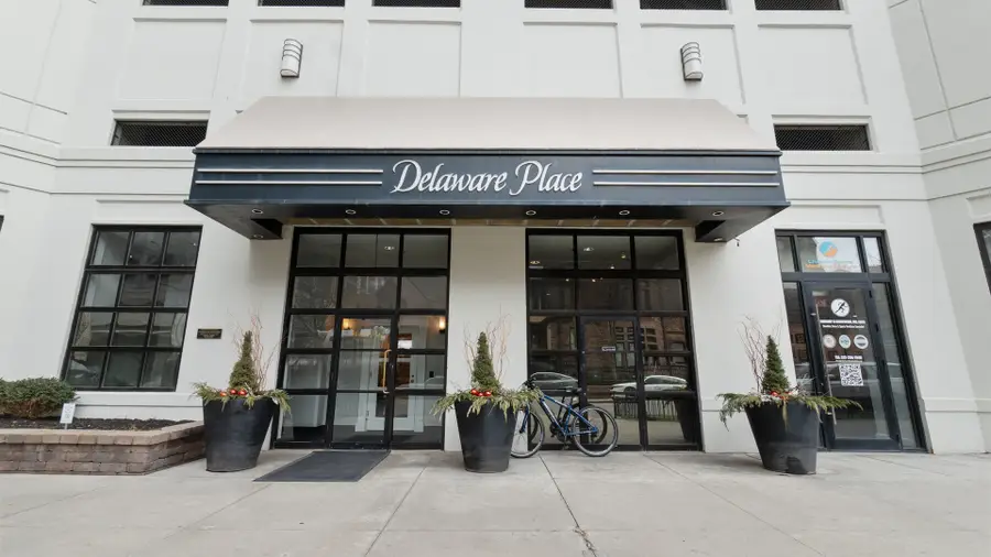 33 W Delaware Place #18H, Chicago, IL 60610 - #2