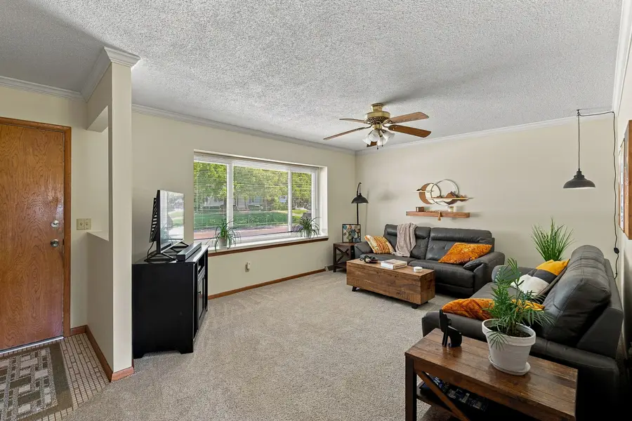 2115 W 38th Place, Davenport, IA 52806 - #3