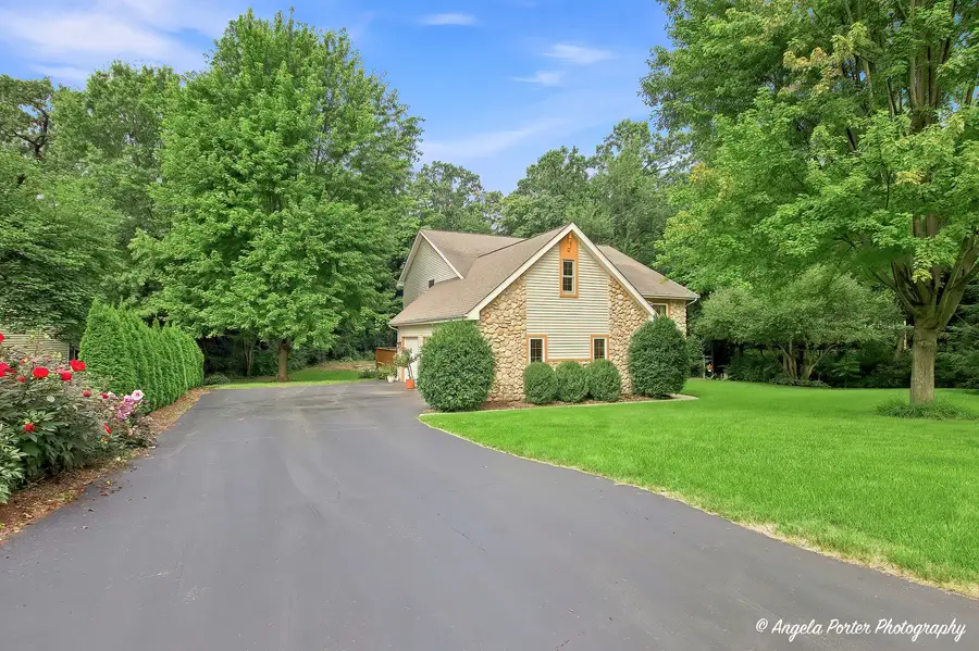 3425 Burr Oak Lane, Island Lake, IL 60042 - #2