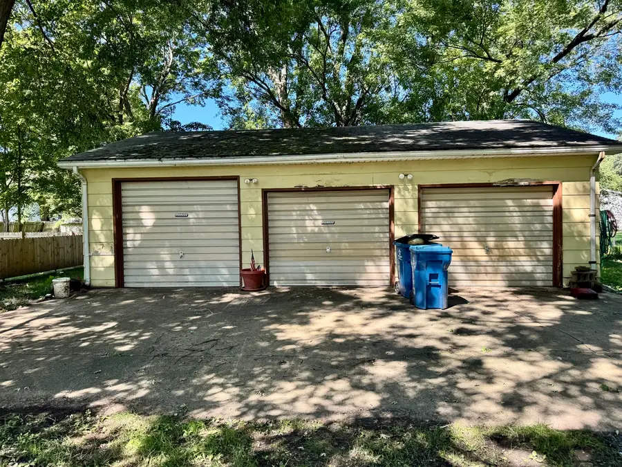 335 N Washington Street, Tiskilwa, IL 61368 - #3